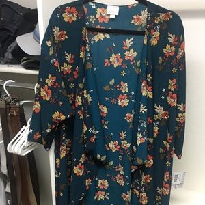 Lularoe Shirley size L